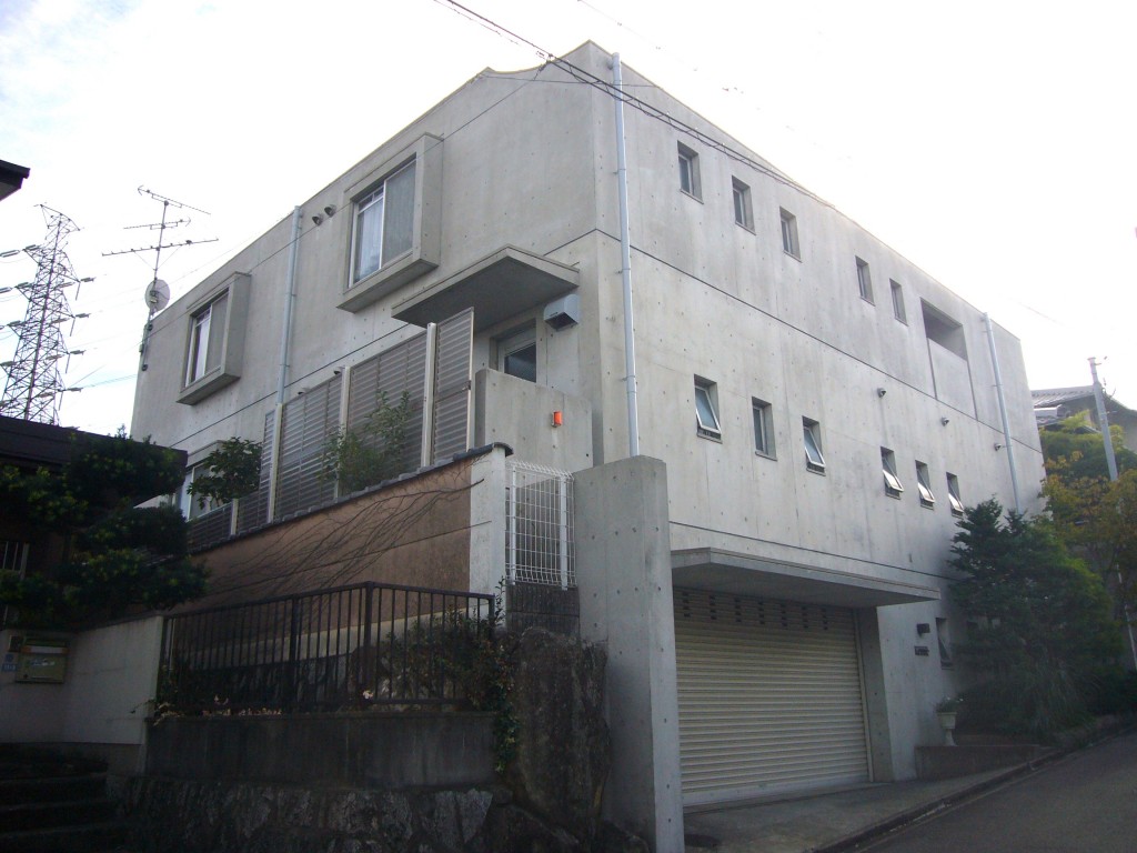 大阪府吹田市　Ｋ様邸　外壁コンクリート打ちっ放しクリヤー塗装