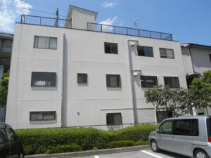 テナントビル外壁塗装の施工事例画像