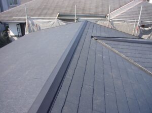 屋根リフォーム施工例　カラーベスト葺き替え（カバー工法）の施工事例画像