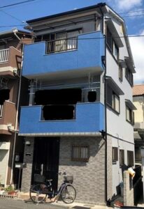 大阪市港区の３階建て住宅の外壁と屋根を塗装。特徴のあるお家になりました！の施工事例画像