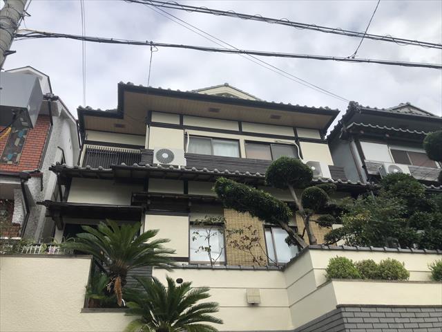 吹田市でフッ素塗料を使用し築３０年木造住宅を約132万円(税込）で外壁塗装