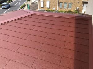 大阪市平野区でボロボロに劣化した屋根を葺き替えて安全性・美観共に向上！の施工事例画像