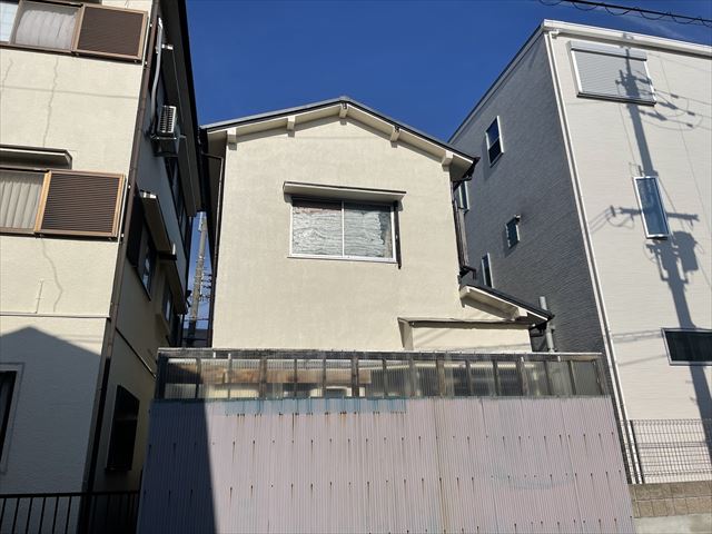 箕面市にて外壁塗装工事を行いました